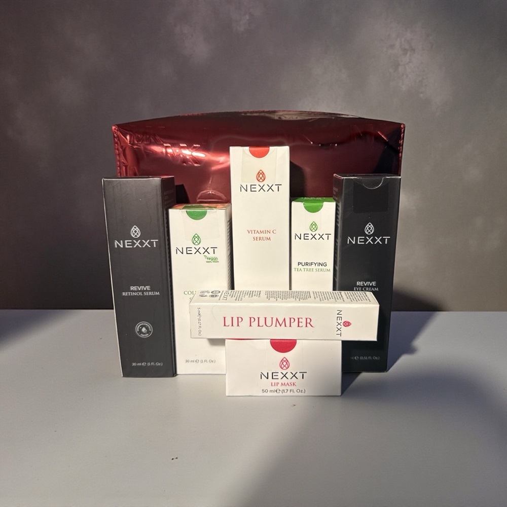 MK Travel Case in Cherry and NEXXT Skincare Set
